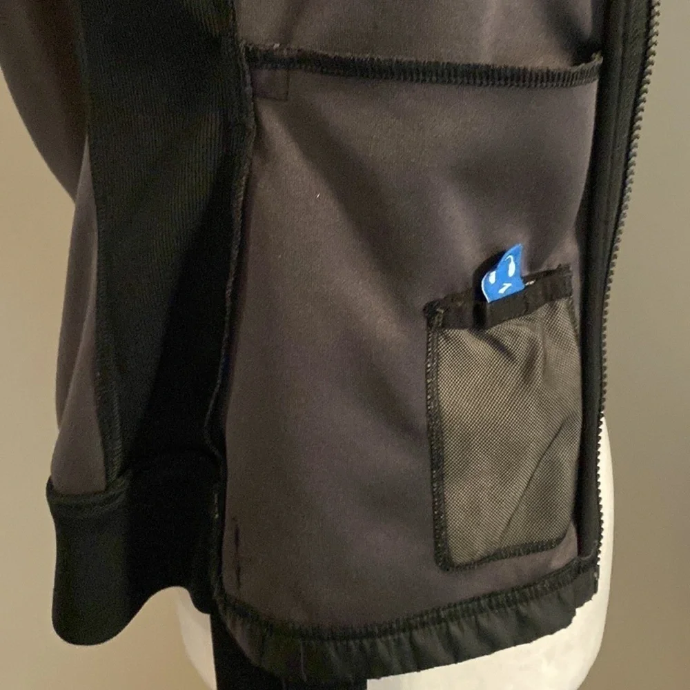 Brooks black running jacket
